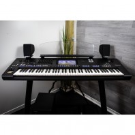 Used Yamaha Genos Keyboard & Speakers Used Yamaha Genos Keyboard & Speakers
